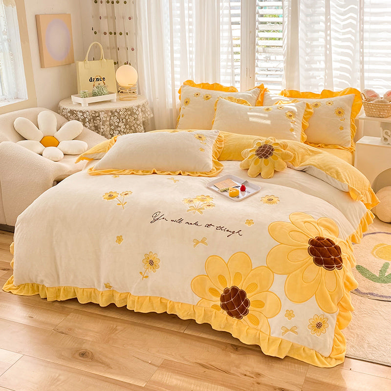 Sunflower Pattern Coral Fleece bedding sets